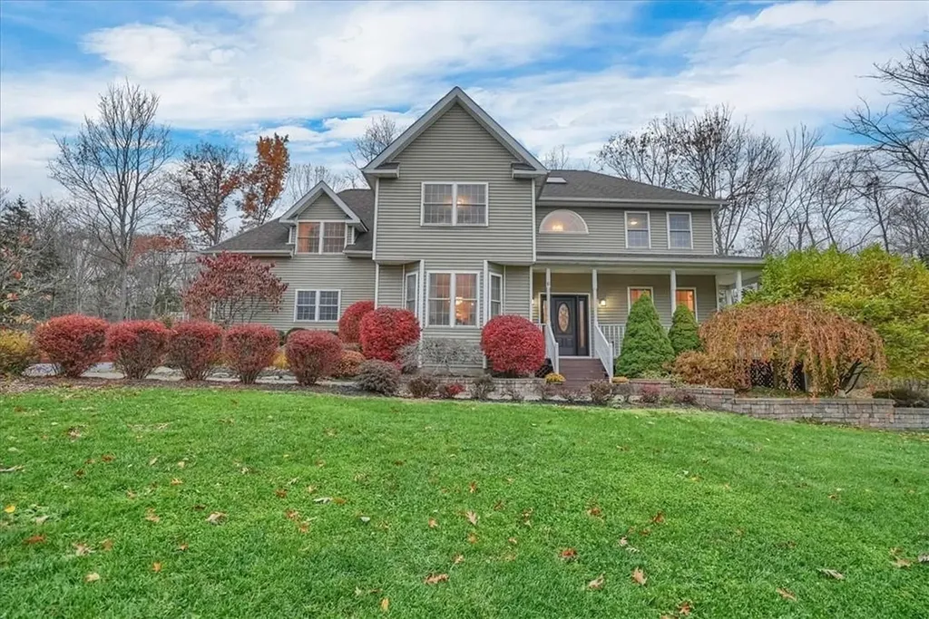 10 Ellens Way Wallkill NY 12589