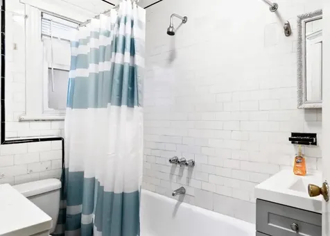 517 E 234th Street Bronx NY 10470