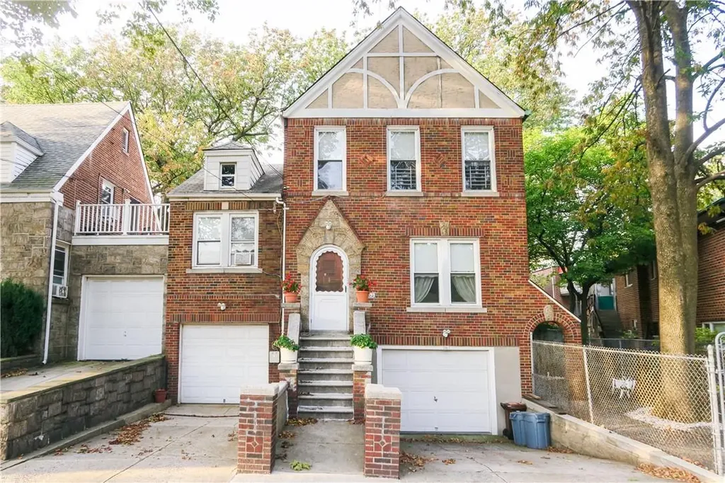 3153 Arnow Place Bronx NY 10461