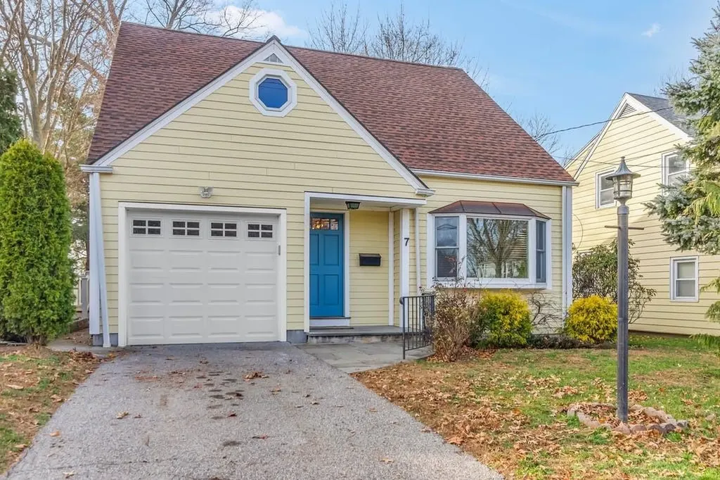 7 Shelley Avenue Valhalla NY 10595