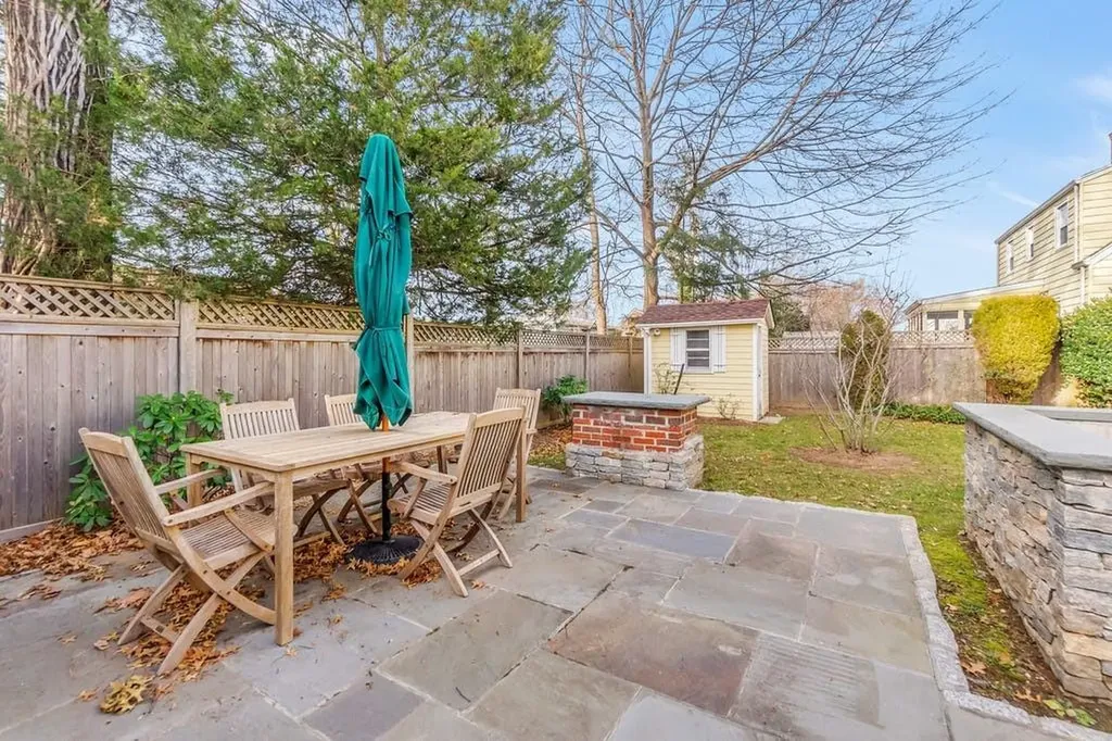 7 Shelley Avenue Valhalla NY 10595