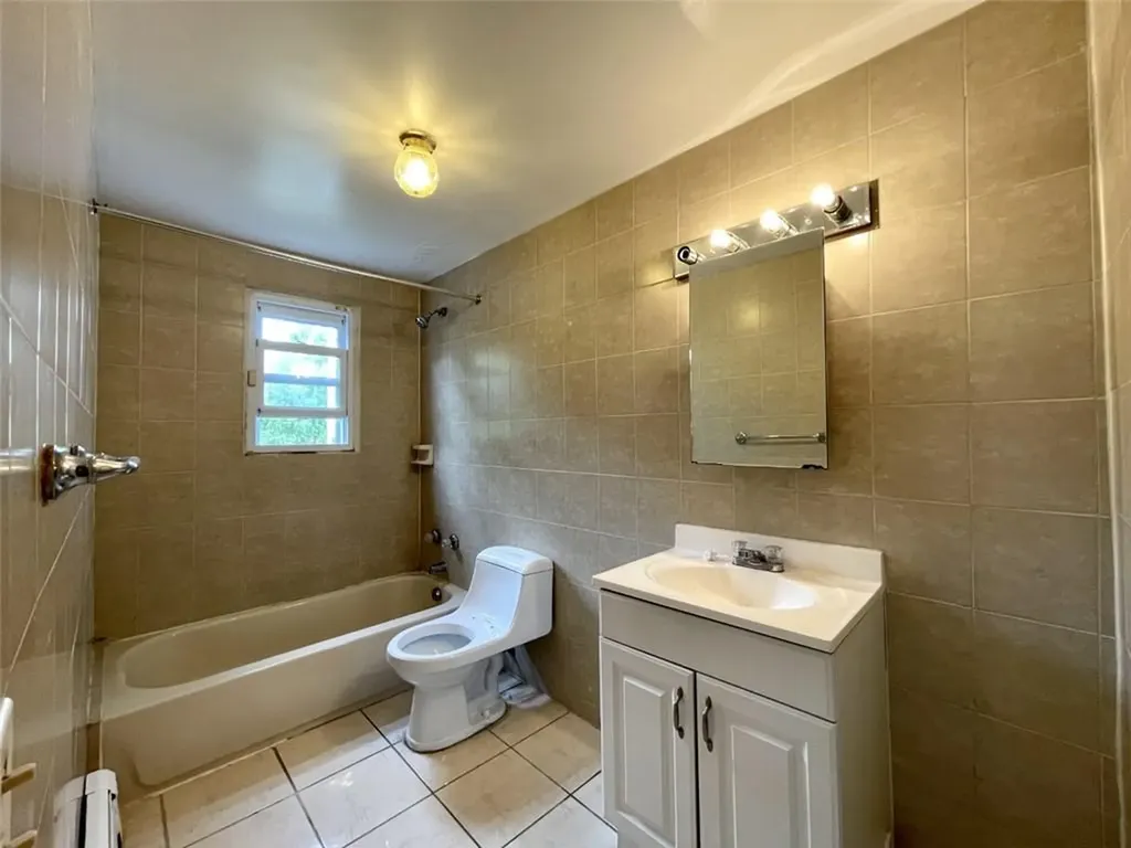 11 Balmoral Crescent White Plains NY 10607
