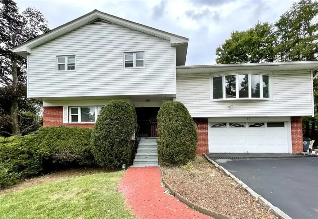 11 Balmoral Crescent White Plains NY 10607