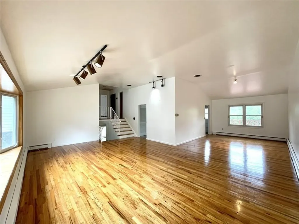 11 Balmoral Crescent White Plains NY 10607
