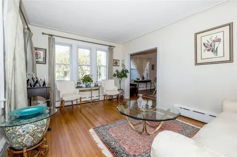 47 Saratoga Avenue Pleasantville NY 10570