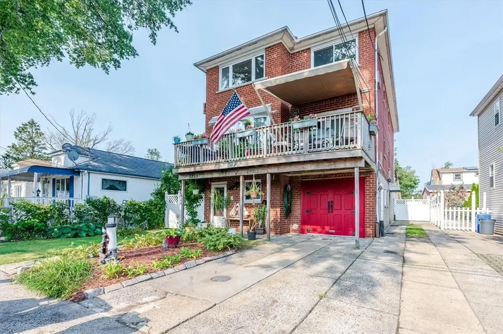 3253 Giegerich Place Bronx NY 10465