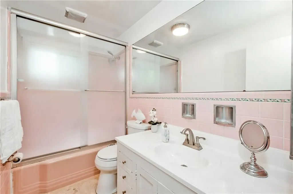 17 Doris Drive Scarsdale NY 10583