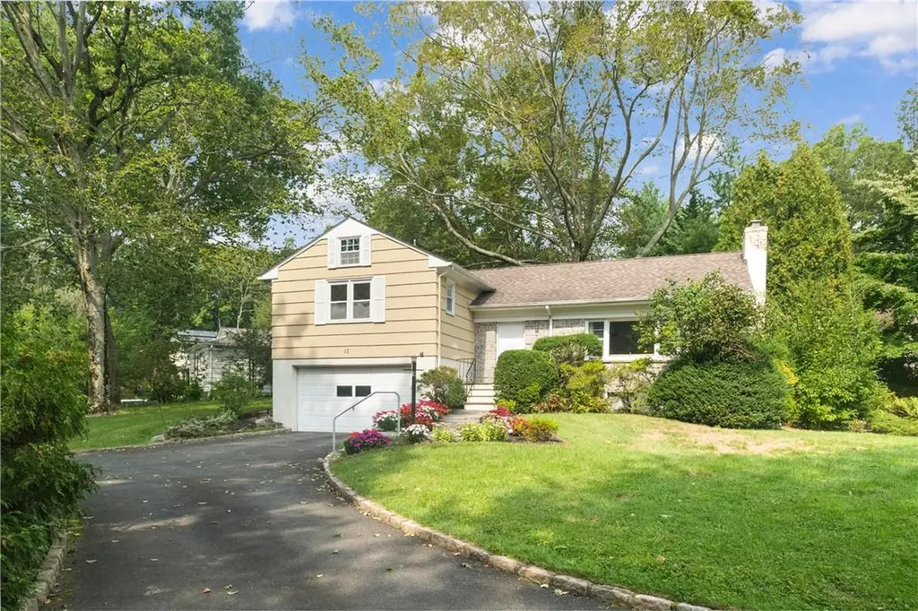 17 Doris Drive Scarsdale NY 10583