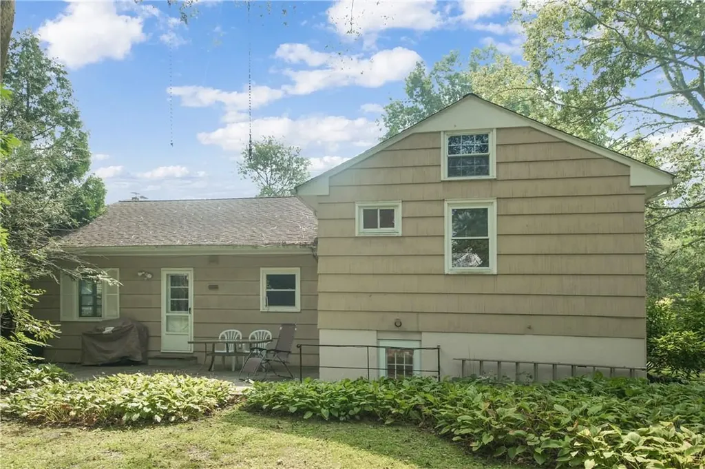 17 Doris Drive Scarsdale NY 10583