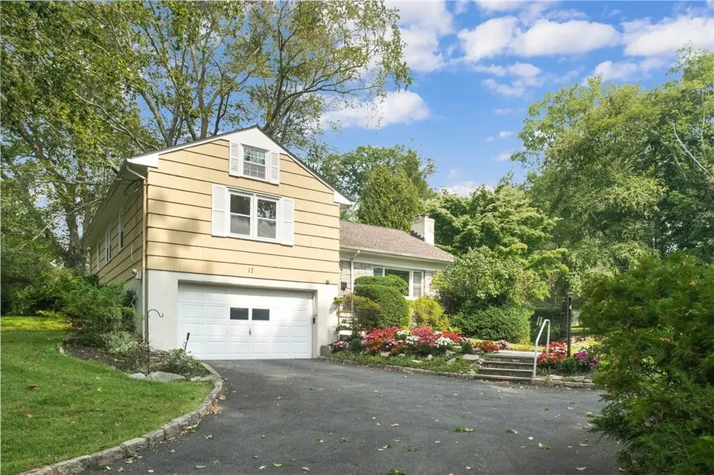 17 Doris Drive Scarsdale NY 10583