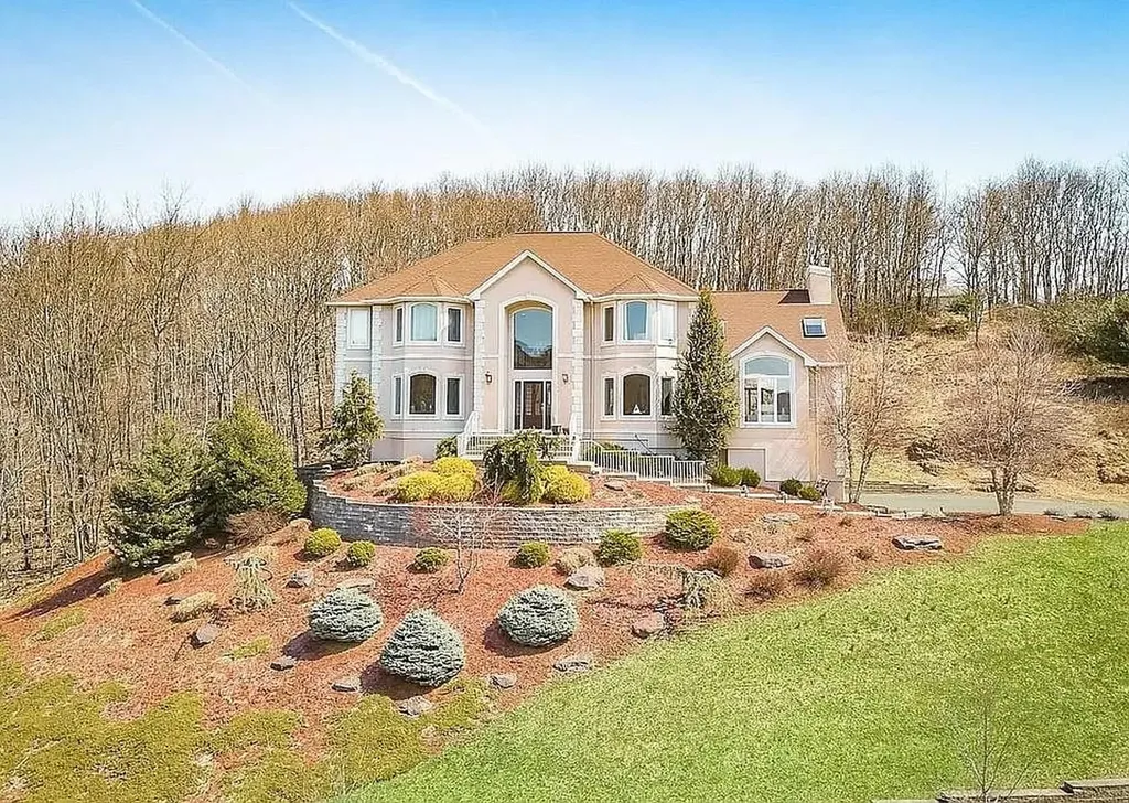 80 Halley Drive Pomona NY 10970
