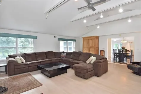 250 Forest Boulevard Ardsley NY 10502