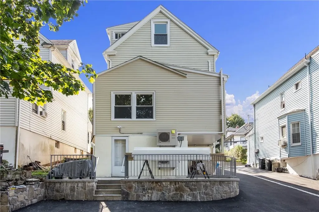 70 Harding Avenue White Plains NY 10606