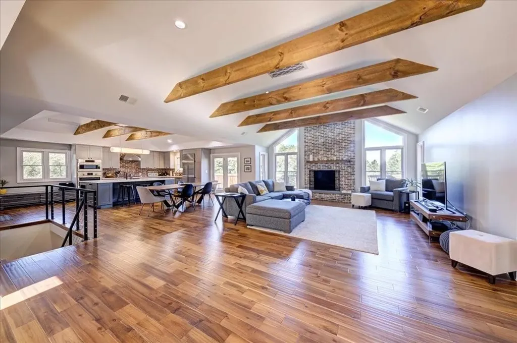 82 Mountain Lane Beacon NY 12508
