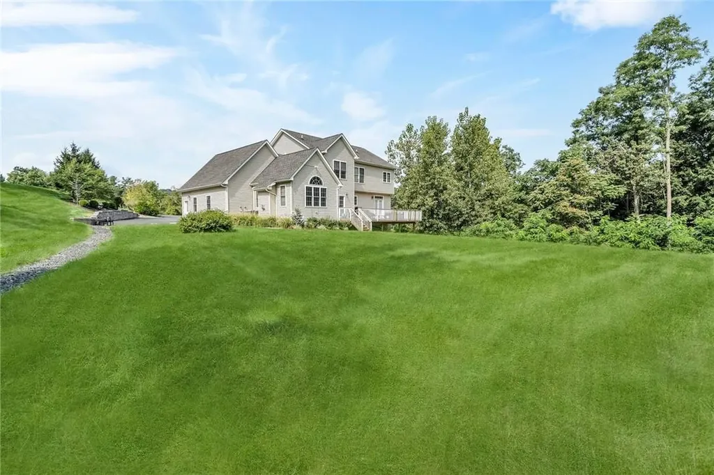 312 Old Post Road Marlboro NY 12542