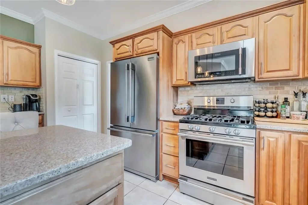312 Old Post Road Marlboro NY 12542
