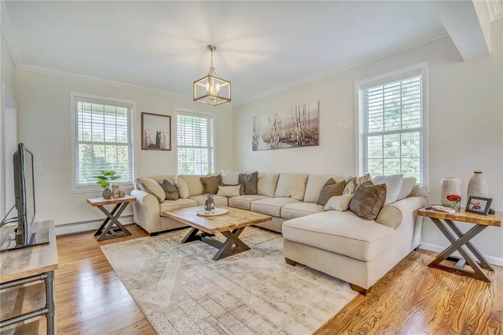 312 Old Post Road Marlboro NY 12542
