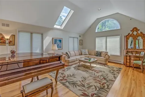 4 Hidden Glen Road Scarsdale NY 10583