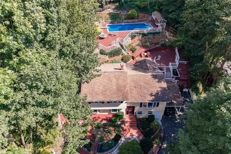 239 Canterbury Road White Plains NY 10607