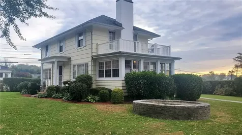 4 Keogh Lane New Rochelle NY 10805