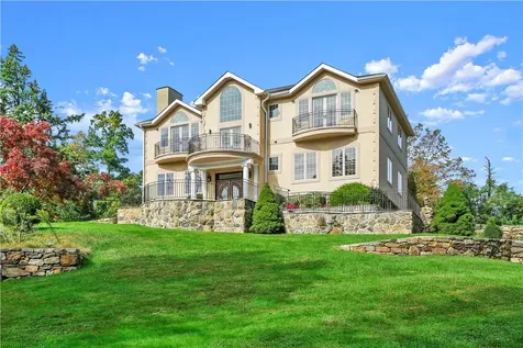 100 Whippoorwill Road E Armonk NY 10504