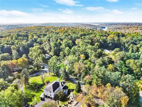 100 Whippoorwill Road E Armonk NY 10504