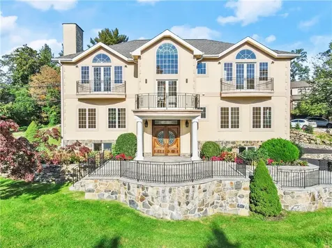100 Whippoorwill Road E Armonk NY 10504