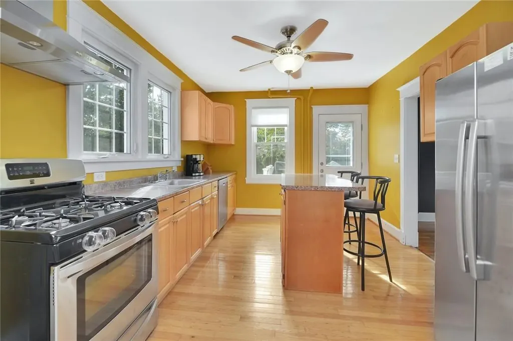 26 Hunt Avenue Pearl River NY 10965