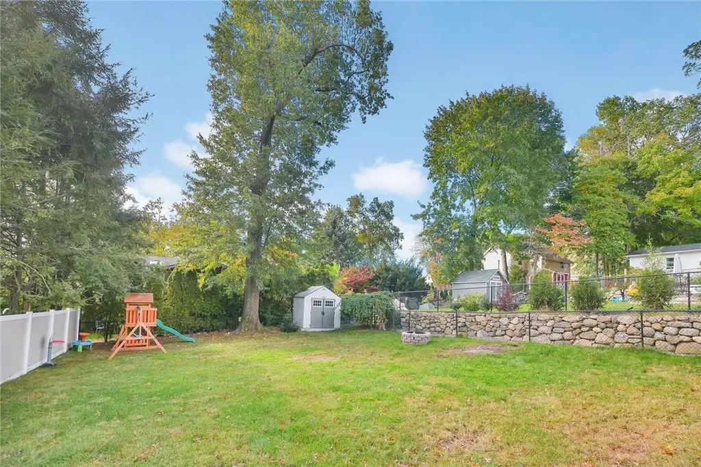 26 Hunt Avenue Pearl River NY 10965