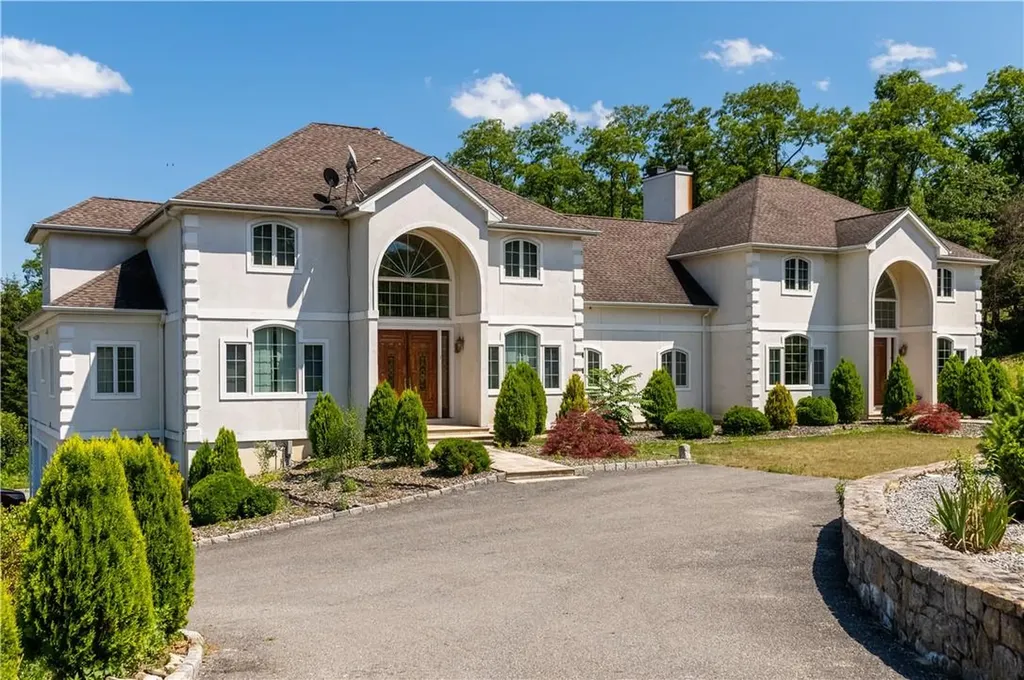 1-3 Di Pietro Lane Pawling NY 12564