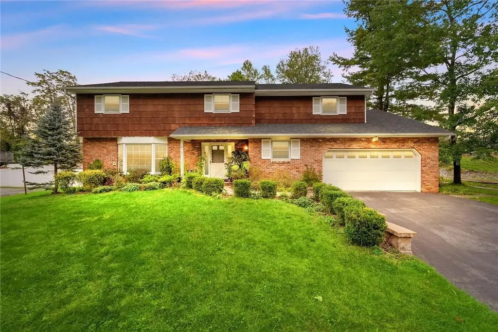 4 Martin Drive Poughkeepsie NY 12603