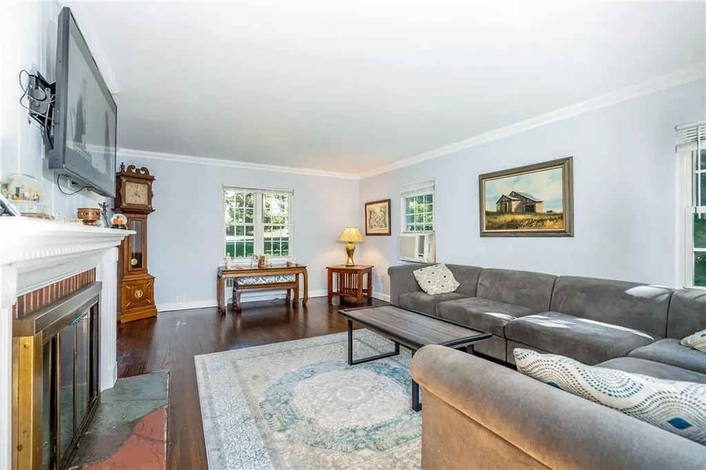 40 Taylor Road Valhalla NY 10595