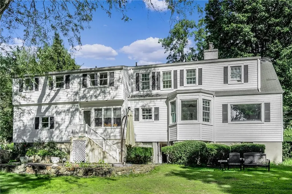 40 Taylor Road Valhalla NY 10595
