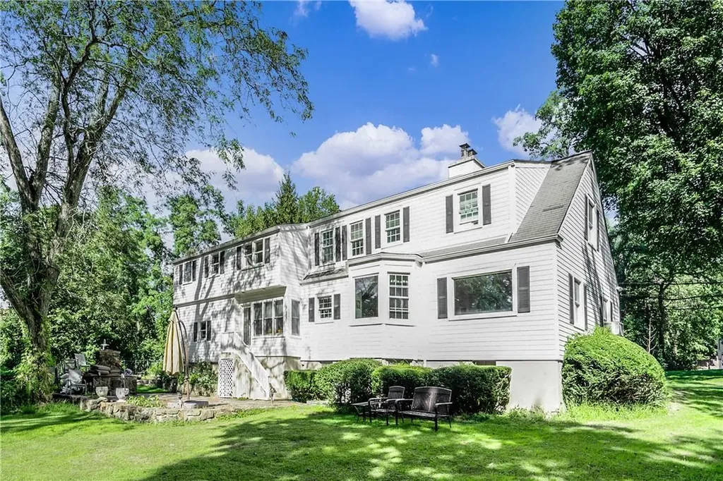 40 Taylor Road Valhalla NY 10595