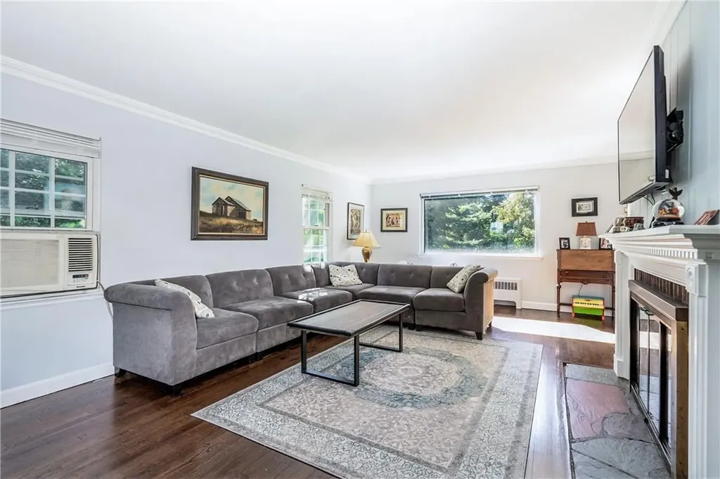 40 Taylor Road Valhalla NY 10595