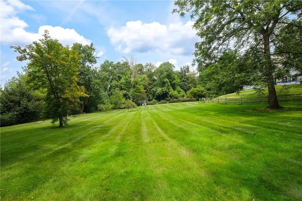 24 West Way Chappaqua NY 10514