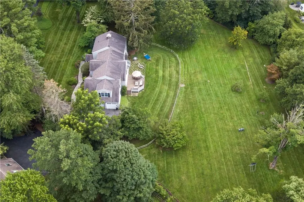 24 West Way Chappaqua NY 10514