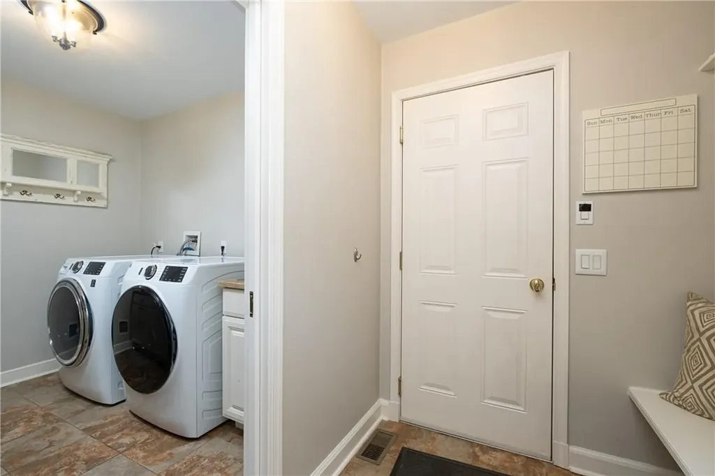 24 West Way Chappaqua NY 10514
