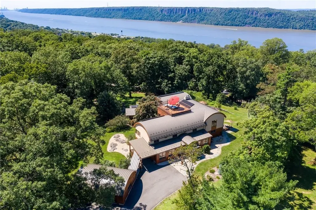 255 Clinton Avenue Dobbs Ferry NY 10522