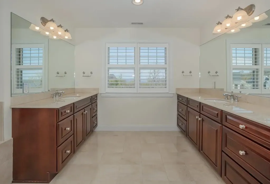 5 Riverton Drive Nyack NY 10960