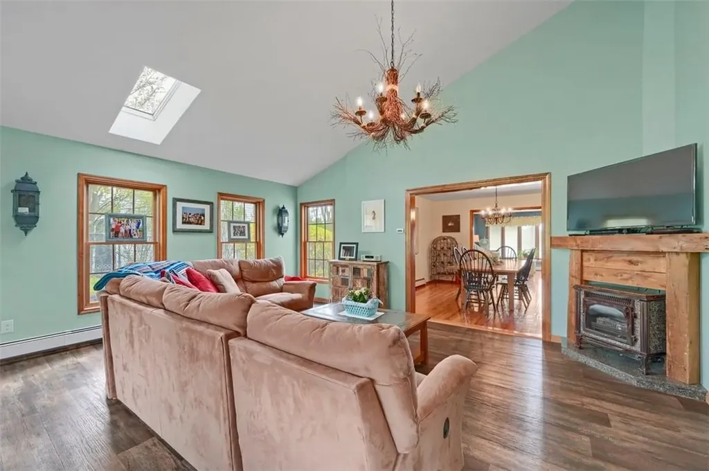 9 Warren Court Cornwall NY 12518