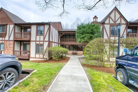 16 Foxwood Circle Mount Kisco NY 10549