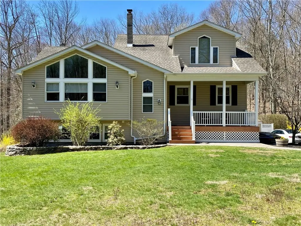 207 Drewville Road Carmel NY 10512