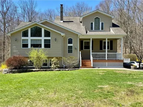 207 Drewville Road Carmel NY 10512