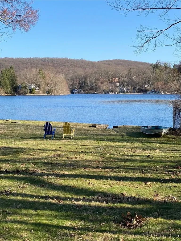 160 W Shore Drive Putnam Valley NY 10579