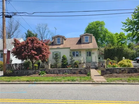 24 Winthrop Avenue Elmsford NY 10523
