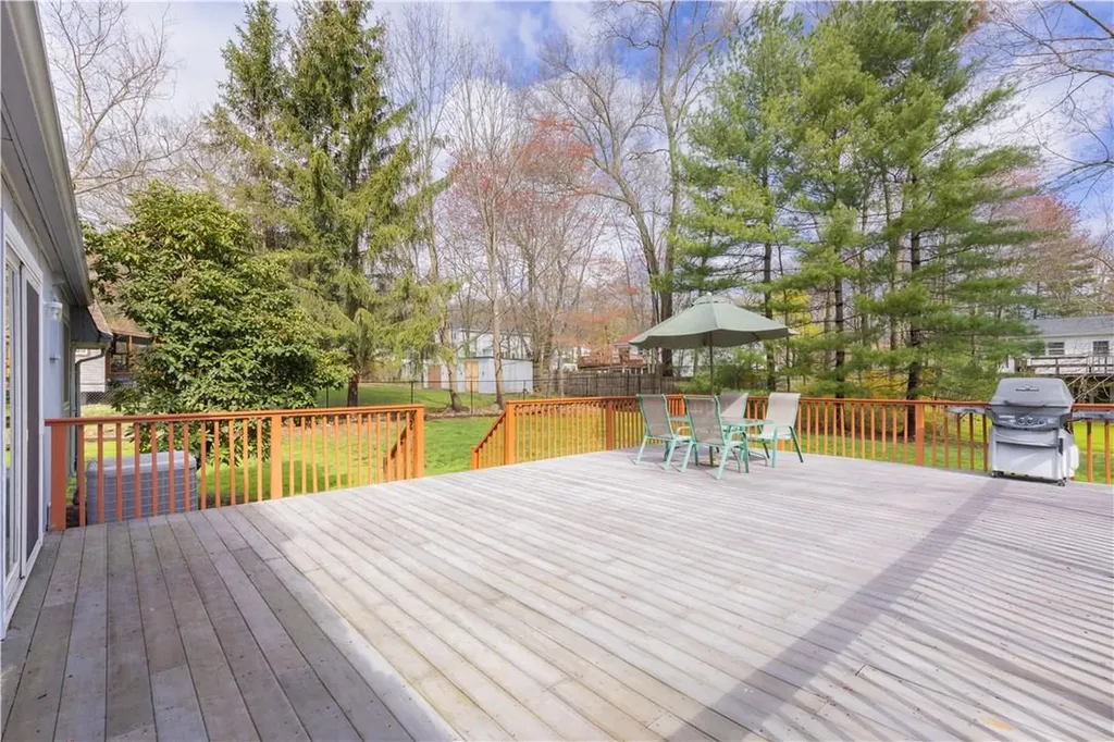 57 Tennyson Drive Nanuet NY 10954