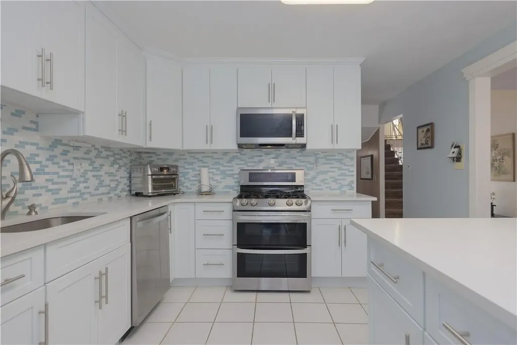 57 Tennyson Drive Nanuet NY 10954