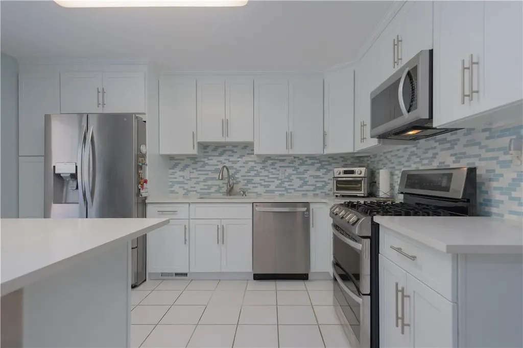 57 Tennyson Drive Nanuet NY 10954