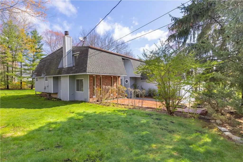 57 Tennyson Drive Nanuet NY 10954